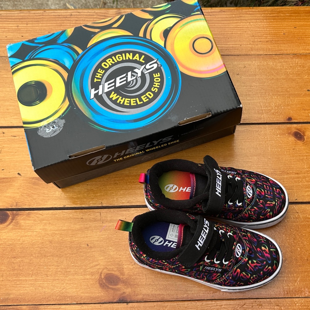 Heelys Kids' Black and Multicolor Sneakers